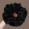 Elástico de Cabelo Elegante Vermelho Franzido Estilo Francês para Mulheres, Novo Modelo 2025, Acessório de Laço de Cabelo Floral em Cetim de Alta Qualidade