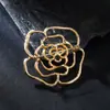 Nuevo Broche de Flor de Aleación de Gama Alta Incrustado de Diamantes, Versátil y de Moda, Accesorios de Ropa de Nicho de Gama Alta, Venta al por Mayor de Broches