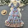 Vestido floral con cuello en V y volantes estilo vacacional para mujer, vestido de hada de cintura alta y corte A, elegante vestido largo de verano con bajo amplio