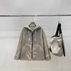 Otoño e Invierno Nuevo Acolchado con Capucha Ligero Cálido Versión Holgada Fino Chaqueta de Plumas de Camello para Mujer 665