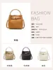 Bolso de Mano para Mujer Estilo Nuevo, Bolso Cruzado de Moda y Versátil, Lujo Ligero, Bolso Cubo de Piel Genuina de Gama Alta de Nicho