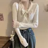 Camisa base de tricô com laço de renda para mulheres, moda primavera, suéter pequeno estilo Chanel, camada interna para looks Miu Miu, top vermelho