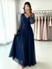 Vestido largo de gasa de manga larga con cuello en V, modelo nuevo transfronterizo europeo y americano de 850W, fruncido en la cintura 2026, para banquetes, fiestas, damas de honor y eventos nocturnos