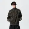 Jaqueta Patchwork Listrada e Estampada de Leopardo Retrô Americana, uma peça de outer wear moderna e de corte solto para homens e mulheres, perfeita para casais e fácil de combinar com qualquer look.