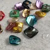 Botones de concha de forma irregular en color natural, botones decorativos de metal estilo barroco para suéteres y abrigos