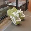 Zapatillas de entrenamiento alemanas para niñas 2026 verano nuevas transpirables versión coreana zapatillas Forrest Gump para niños suela blanda antideslizantes ligeras zapatillas para niños