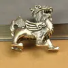 Adorno de Bestia Mítica Qilin de Latón Oficina Juego de Té Mascota de Té Qilin Volador Sólido Artesanía Metálica de Cobre Puro Adorno