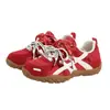Versión de piel de vaca doble cordón rojo Zapatos de entrenamiento alemanes zapatos de mujer versátiles ligeros hacen que los pies parezcan más pequeños Zapatos Forrest Gump zapatos deportivos casuales
