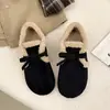 Zapatos casuales nuevos de suela suave y fondo plano con forro polar para mujer, sin cordones, 2026, zapatos retro de invierno con pelo para mujer, zapatos de algodón, lazo
