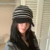 26 Nuevo Estilo Coreano Otoño/Invierno Patchwork Rayado Retro Gorra Pico de Pato, Versátil de Gama Alta, Estilizadora de Rostro, Gorra de Béisbol de Calle a la Moda