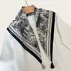 Pañuelo estilo vintage con estampado de anacardos para mujer, un accesorio chic y discreto que se puede usar en capas e incluso como cinturón para la cintura para crear un efecto adelgazante
