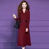 Vestido Original Feimengyi com Gola de Terno Preta Design de Inverno Feminino Elegante Clássico Cintura Comprimento Médio Casaco