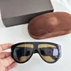 Nuevas gafas de sol vintage de Tom libro rojo estrella ins europea y americana con montura de sapo gafas de sol para mujer FT1044