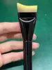 Novo Produto Transfronteiriço Pincel de Base em Formato de Língua Ultrafino Sem Marcas em Forma de Leque Pincel de Base Corretivo Pincel de Maquiagem Plano de Uma Linha Pincel Único