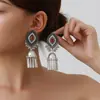 Pendientes Retro Imitación Plata Miao Estilo Étnico Pendiente de Campana de Pavo Real con Borla Pendiente de Hoja Hueca Venta al por Mayor
