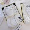 Pijama de terciopelo dorado de alta calidad para mujer, nuevo otoño e invierno, cálido, estilo occidental de manga larga, traje de estilo pequeño y fragante, ropa de casa de lujo