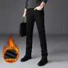 Jeans negros ajustados estilo Hong Kong para hombre, moda coreana otoño/invierno, forrados de polar, elásticos, versátiles pantalones largos casuales