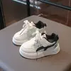 Zapatillas Blancas para Niños 2026 Primavera Nueva Moda Ligeras Zapatos Deportivos para Niñas, Zapatillas de Suela Suave para Niños y Niños Pequeños