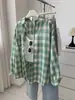Camisa xadrez verde retrô oversized com efeito clareador para mulheres, versão coreana do outono de 2026, jaqueta camisa de algodão puro artística e fresca