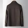 Chaqueta de lana hecha a mano para hombre, estilo otoño e invierno, con forro de plumón desmontable, adecuada para hombres jóvenes y de mediana edad, una prenda exterior cálida y elegante para negocios
