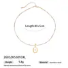 Colar com Pingente Cruz Taina Estilo Retrô Francês em Ouro 18K com Incrustação de Concha Branca para Mulheres, Joia de Luxo Leve que Não Desbota