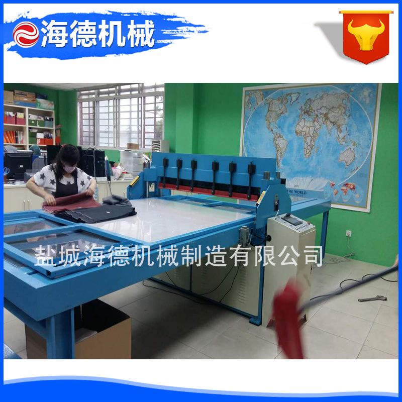 裁布机7