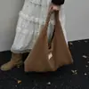 Bolso de Hombro de Lana de Cordero Perezoso para Mujer Otoño e Invierno Nuevo Gran Capacidad Versátil Bolso de Felpa Bolso de Hombro para Viajes