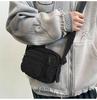 Bolsa jeans lavada estilo japonês vintage feminina estilo Hong Kong casual para todos os esportes bolsa de ombro crossbody mini bolsa para celular para homens