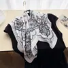 Bufanda Estampada Versátil y Vibrante de Seda Sintética, Pañuelo Cuadrado Pequeño con Acabado de Lujo, Chal de Protección Solar, Bufanda para el Cuello, Pañuelo para la Cabeza, Bufanda Nueva
