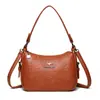 Nuevo Bolso de Madre de Cuero Suave en Relieve 2026 para Mujeres de Mediana Edad, Bolso de Hombro Cruzado de Moda Versátil de Gran Capacidad