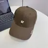 Gorra de Béisbol Bordada con Letra 3D para Hombres y Mujeres, Versátil para Primavera/Verano, Estilo Coreano Adelgazante, Circunferencia de Cabeza Grande, Ala Ancha, Gorra Trendy Tipo Pato