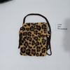 Nova Estilo Pelúcia Versátil Mini Bolsa para Celular Feminina Leve Fofa Bolsa Pequena de Ombro para Compras Grande Capacidade Casual Bolsa de Lona