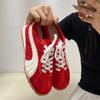 Couro Macio Casual Respirável Malha Única Outdoor Caminhada Corrida Tênis Forrest Gump Sola Grossa Malha Vermelha Sapatos de Treino Alemães para Mulheres