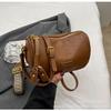 Bolso cuadrado pequeño retro de estilo coreano, bolso de mensajero de moda que combina con todo, bolso de hombro popular de estilo occidental para viajeros.