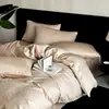 Juego de Cuatro Piezas Jacquard Tridimensional Simple y de Alta Gama 100% Algodón de Fibra Larga Ropa de Cama de Alto Hilo Funda de Edredón Sábana 1.8m