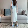 Falda vaquera blanca cruzada europea y americana para mujer 2024 nuevo diseño abertura moda cintura alta falda ajustada