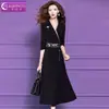 Vestido Preto Bordado Original Feimengyi para Mulheres, Design Estilo Chinês de Inverno, Ajuste Slim, Decote V, Comprimento Médio, Saia Flare
