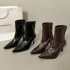 Botas Elegantes y Delgadas, Botas de Moda, Botines Franceses de Punta Fina Más Vendidos, Tallas Grandes, Nuevas Botas de Tacón de Aguja Estilo Europeo y Americano 2026 Color Nude