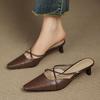 Elegantes y Sexy Mocasines Cuadrados Pequeños con Patrón de Cocodrilo en Piel de Vaca 2025 Tacón Medio Grueso Tiras Cruzadas de Cuero Genuino Chanclas para Mujer