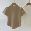 Suéter Branco de Seda de Gelo Novo Estilo de Verão com Mangas Bufantes, Manga Curta, Top Irregular Emagrecedor, Camisa de Base Tricotada