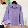 Foto real de camisa feminina rosa bordada de manga comprida, novo top bordado slim fit outono 2026, base de algodão puro
