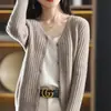 Moda Primavera 2026 para Mujer Cuello en V Holgado Versátil Canalé Lana 100% Chaqueta Simple Color Sólido Adelgazante Cárdigan de Punto