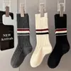 Meias Grossas para Mulheres, Meias Listradas de Inverno Arredondadas, Meias de Cano Médio, Forradas com Fleece, Espessadas, Meias Quentes, Meias da Moda Tendência, Fabricante de Zhuji