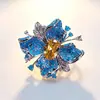 Nuevo Broche Floral con Hebilla Magnética, Ramillete de Nicho de Alta Gama Incrustado con Circonita, Versátil para Chaqueta, Ropa, Accesorios para Mujeres