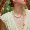 Collar y pendientes de metal con cuentas de perlas, diseño de nicho retro francés, estilo cortesano, cadena de clavícula ligera y lujosa para mujer.