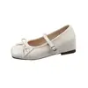 Zapatos retro de cuero con lazo, zapatos Mary Jane, nuevo estilo casual francés de otoño 2026, adecuados para combinar con faldas, zapatos planos antideslizantes para mujer