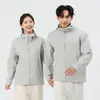 Jaqueta Estilo Novo Casal Primavera/Outono Quente Soft Shell Montanhismo Caminhada À Prova de Vento Impermeável Jaqueta Externa Shell Logo Personalizado