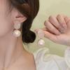 Aretes de alta gama Vintage Barroco aretes de perlas de aspecto elevado s925 nicho invierno popular aretes de moda combinables