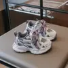 Zapatillas Deportivas Infantiles Primavera y Otoño, Zapatos Estilo Papá Británico con Contraste de Color, Zapatillas de Correr Antideslizantes de Velcro Versátiles para Niños y Niñas