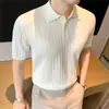 2026 Verano Nuevo Estilo Lujo Ligero Old Money Camiseta Polo de Punto Hueco Rayada Manga Corta para Hombre Camiseta con Cuello Campana para Viajar al Trabajo